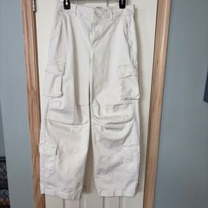 Wild Fable Women's Cargo Pants- Size M - Cream/ Ivory Color Approx. 30X 30